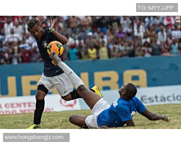 足球明星走进贫民窟传递希望与梦想的力量